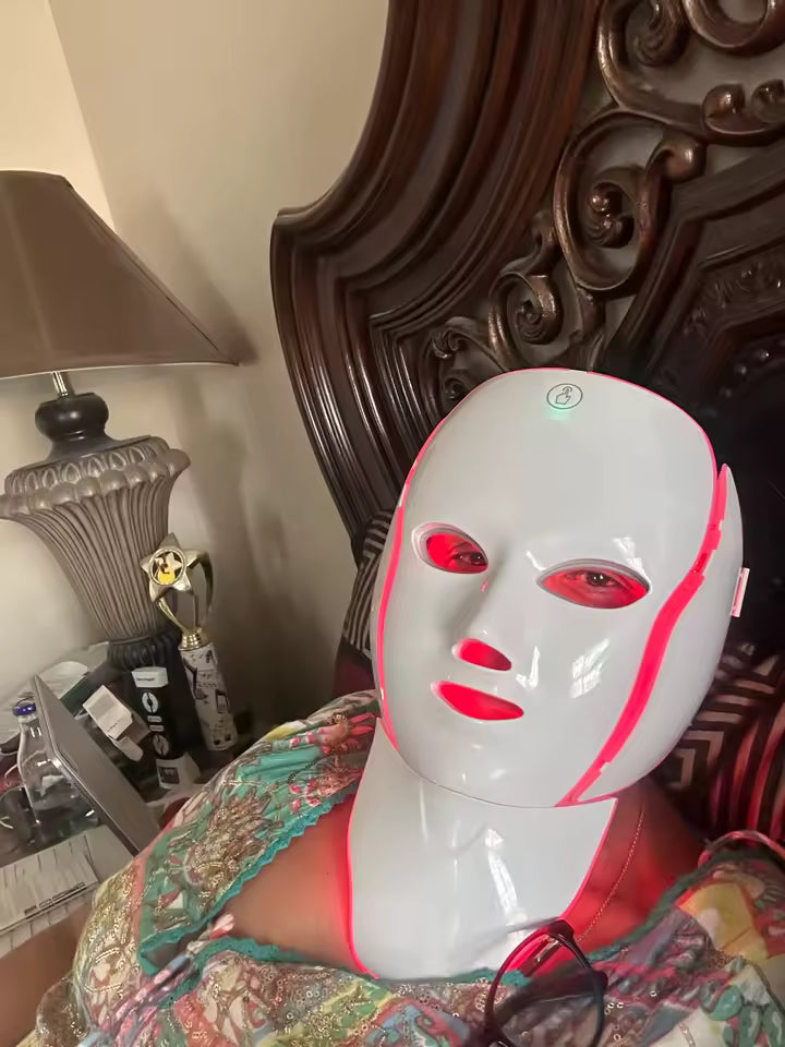 GlowLift™ – Máscara LED Facial & Cervical de Rejuvenecimiento Profundo